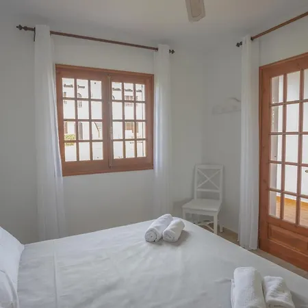 Gardens By Menorcarentals Hotel apartamentowy 2*