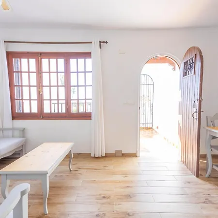 Gardens By Menorcarentals Hotel apartamentowy Son Bou