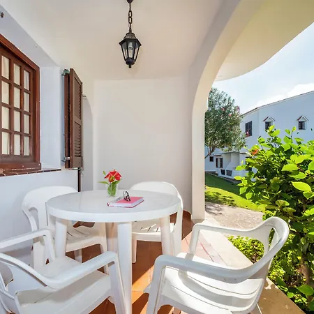 Hotel apartamentowy Gardens By Menorcarentals Son Bou