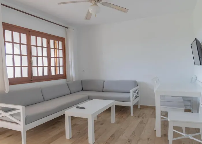 Gardens By Menorcarentals Lägenhetshotell Son Bou